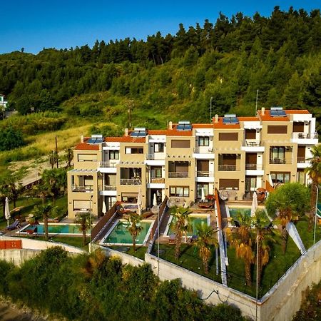 Pefkohori Golden Mountain Beach Villas Bagian luar foto