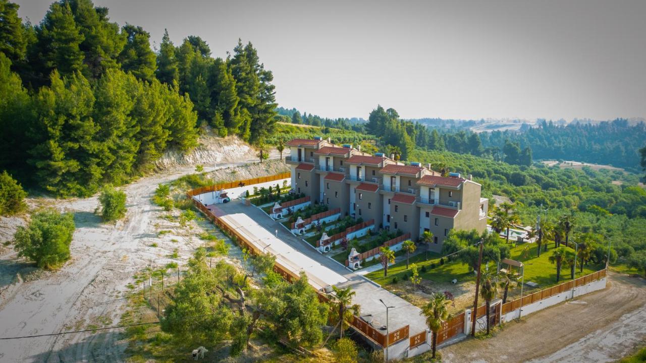 Pefkohori Golden Mountain Beach Villas Bagian luar foto