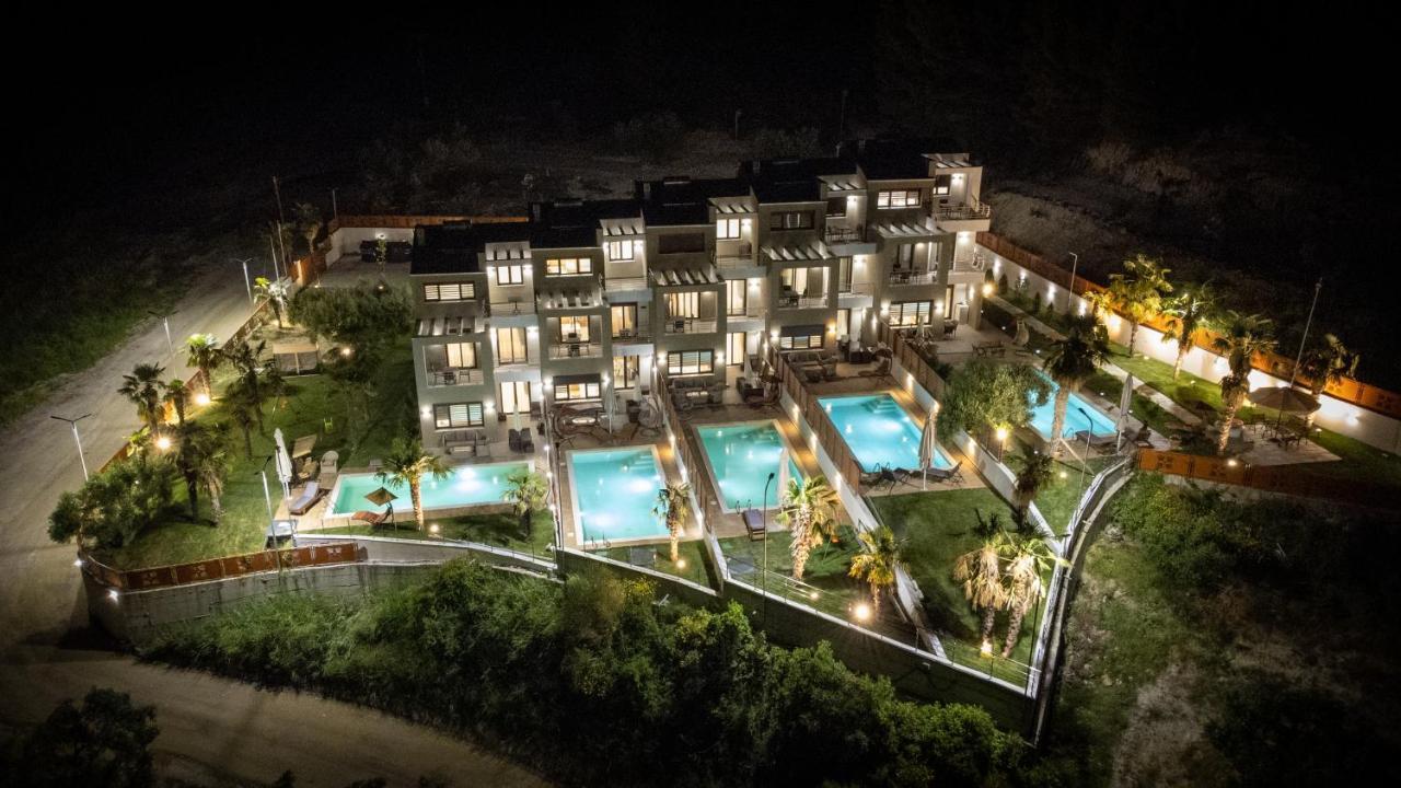 Pefkohori Golden Mountain Beach Villas Bagian luar foto