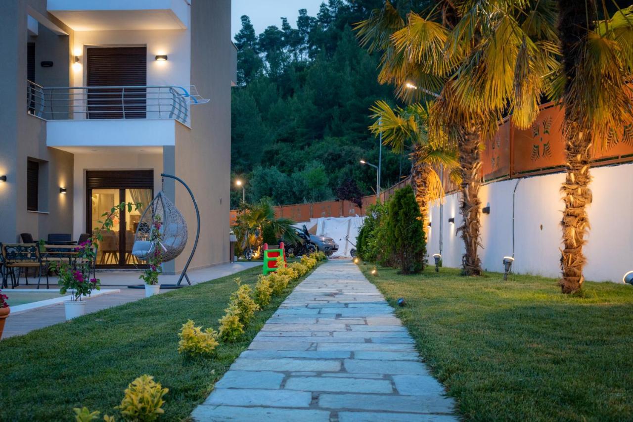 Pefkohori Golden Mountain Beach Villas Bagian luar foto