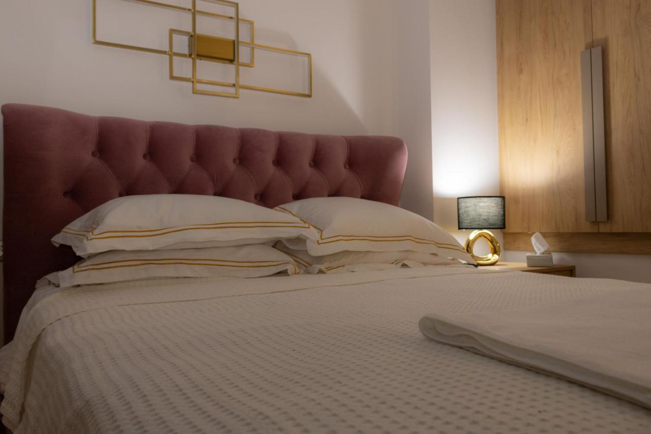 Pefkohori Golden Mountain Beach Villas Bagian luar foto