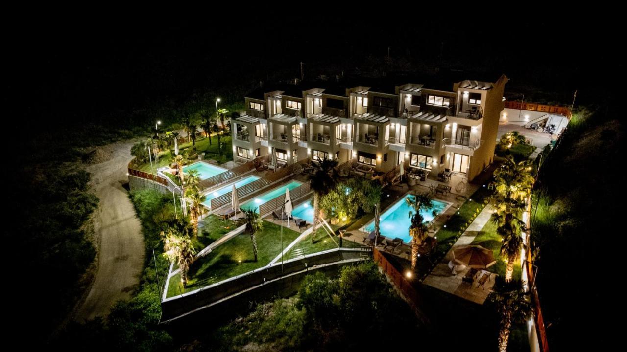 Pefkohori Golden Mountain Beach Villas Bagian luar foto