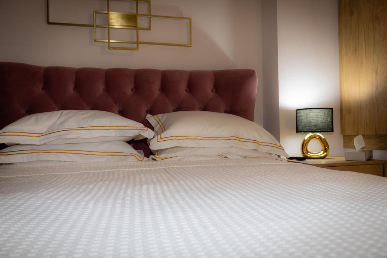 Pefkohori Golden Mountain Beach Villas Bagian luar foto