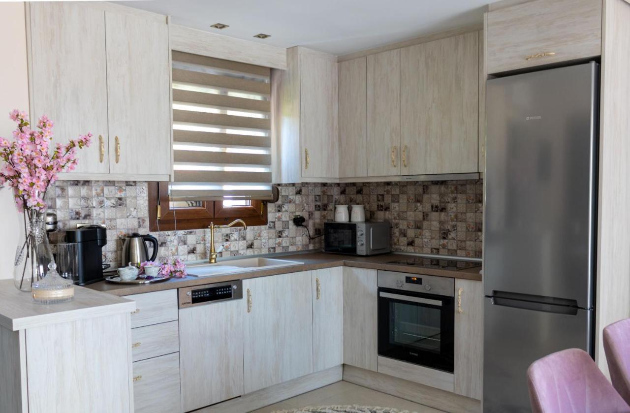 Pefkohori Golden Mountain Beach Villas Bagian luar foto