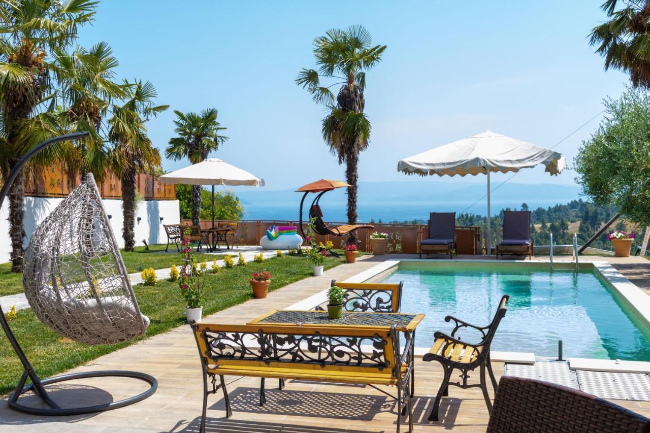 Pefkohori Golden Mountain Beach Villas Bagian luar foto
