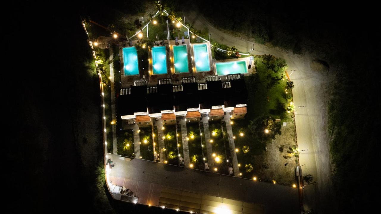 Pefkohori Golden Mountain Beach Villas Bagian luar foto