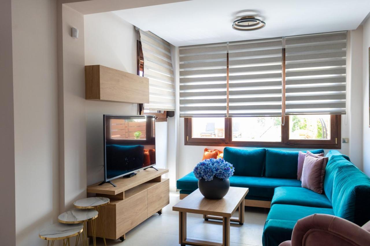 Pefkohori Golden Mountain Beach Villas Bagian luar foto