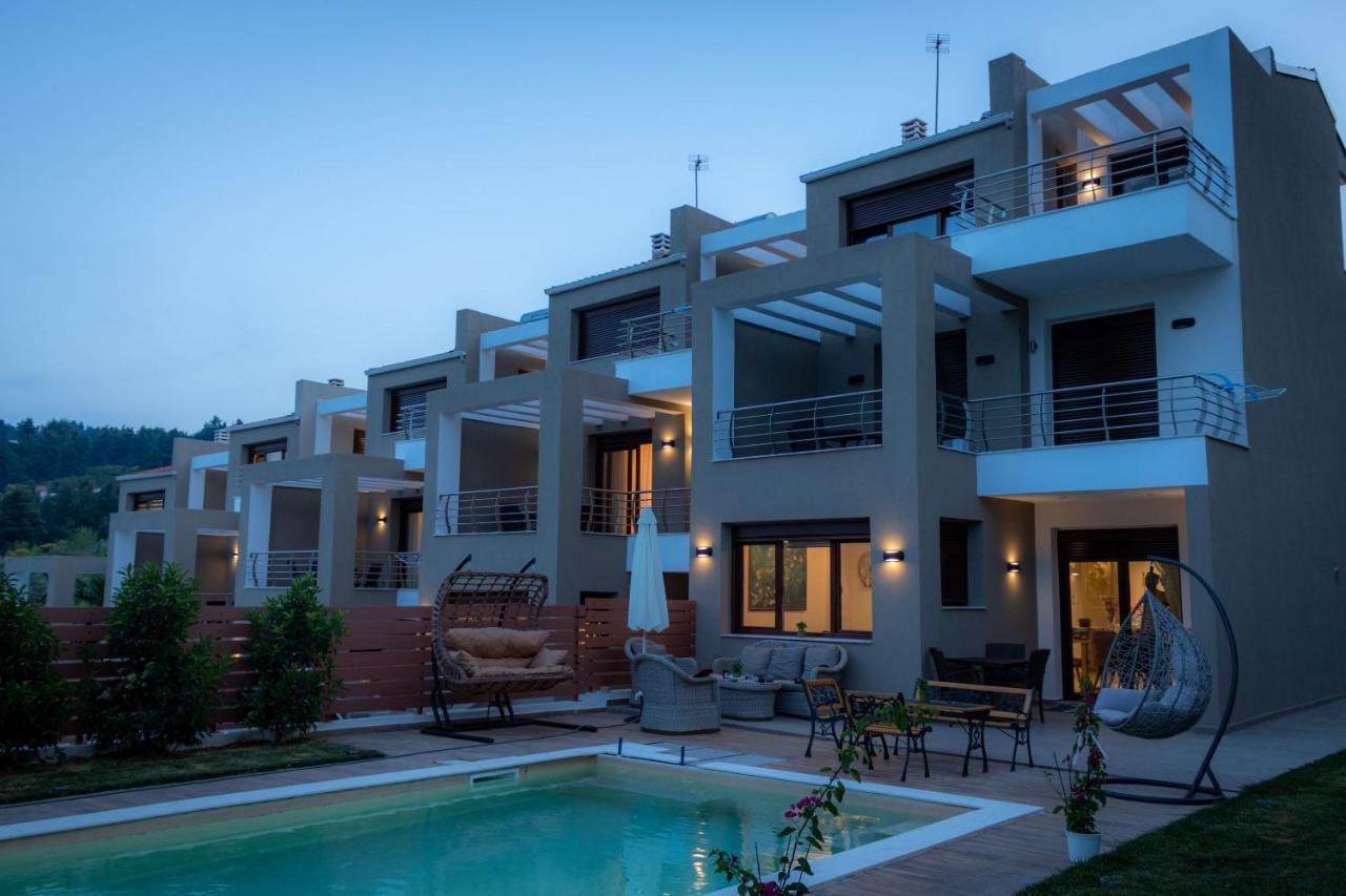 Pefkohori Golden Mountain Beach Villas Bagian luar foto