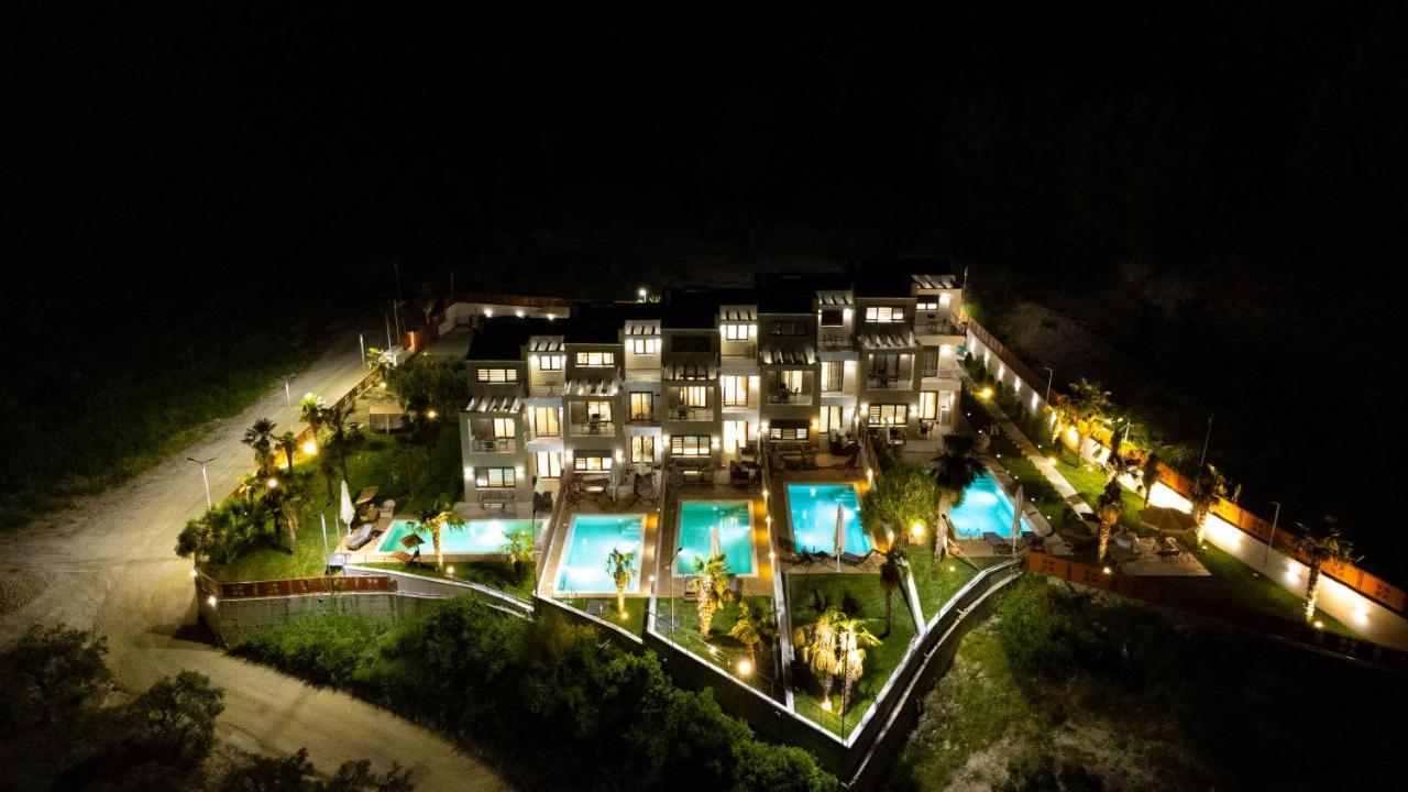 Pefkohori Golden Mountain Beach Villas Bagian luar foto