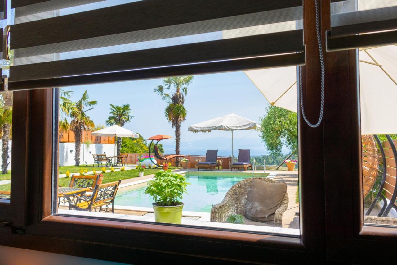 Pefkohori Golden Mountain Beach Villas Bagian luar foto