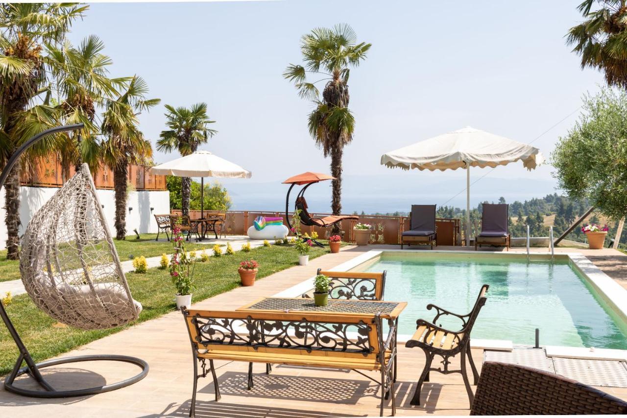 Pefkohori Golden Mountain Beach Villas Bagian luar foto