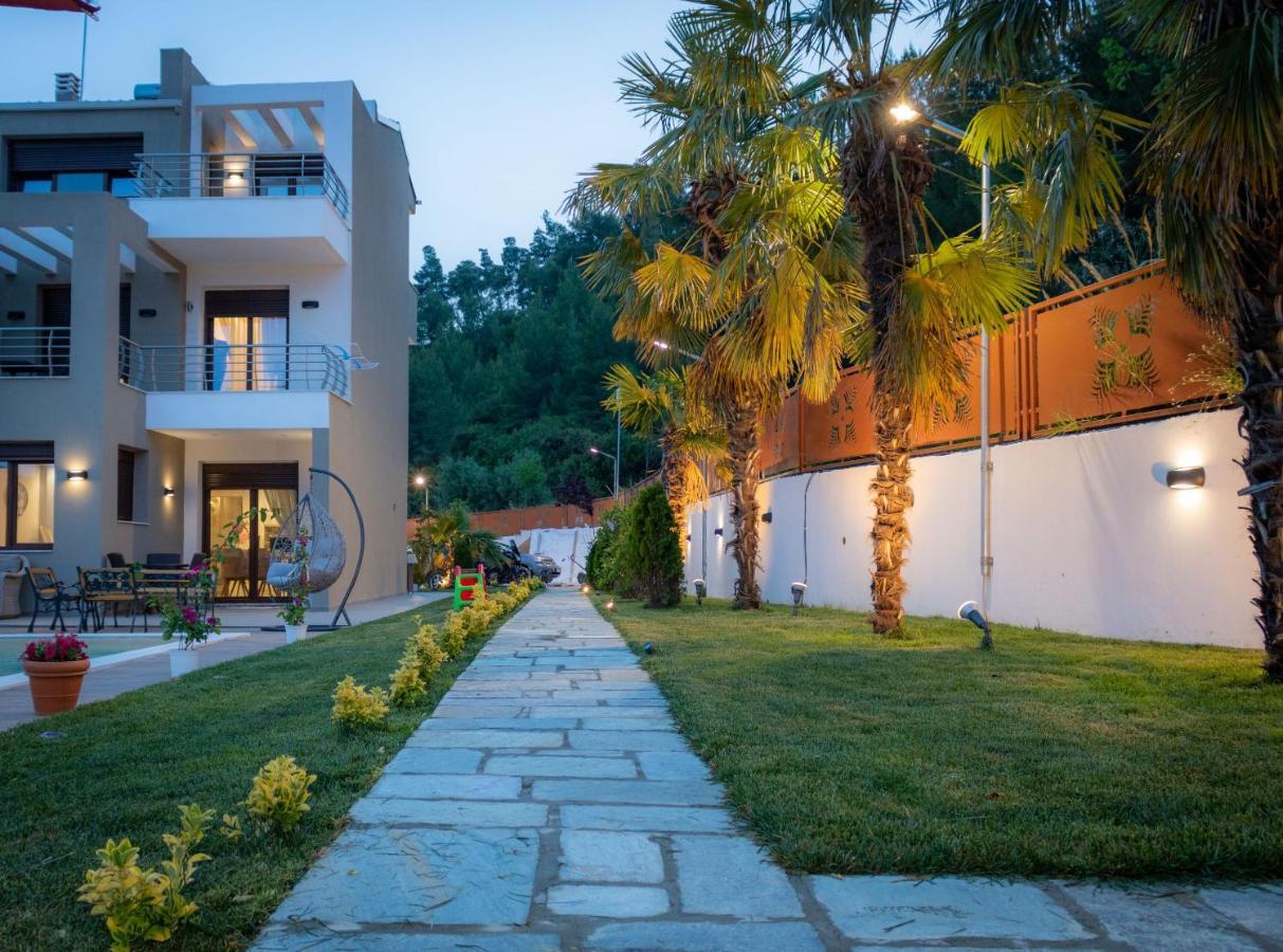 Pefkohori Golden Mountain Beach Villas Bagian luar foto
