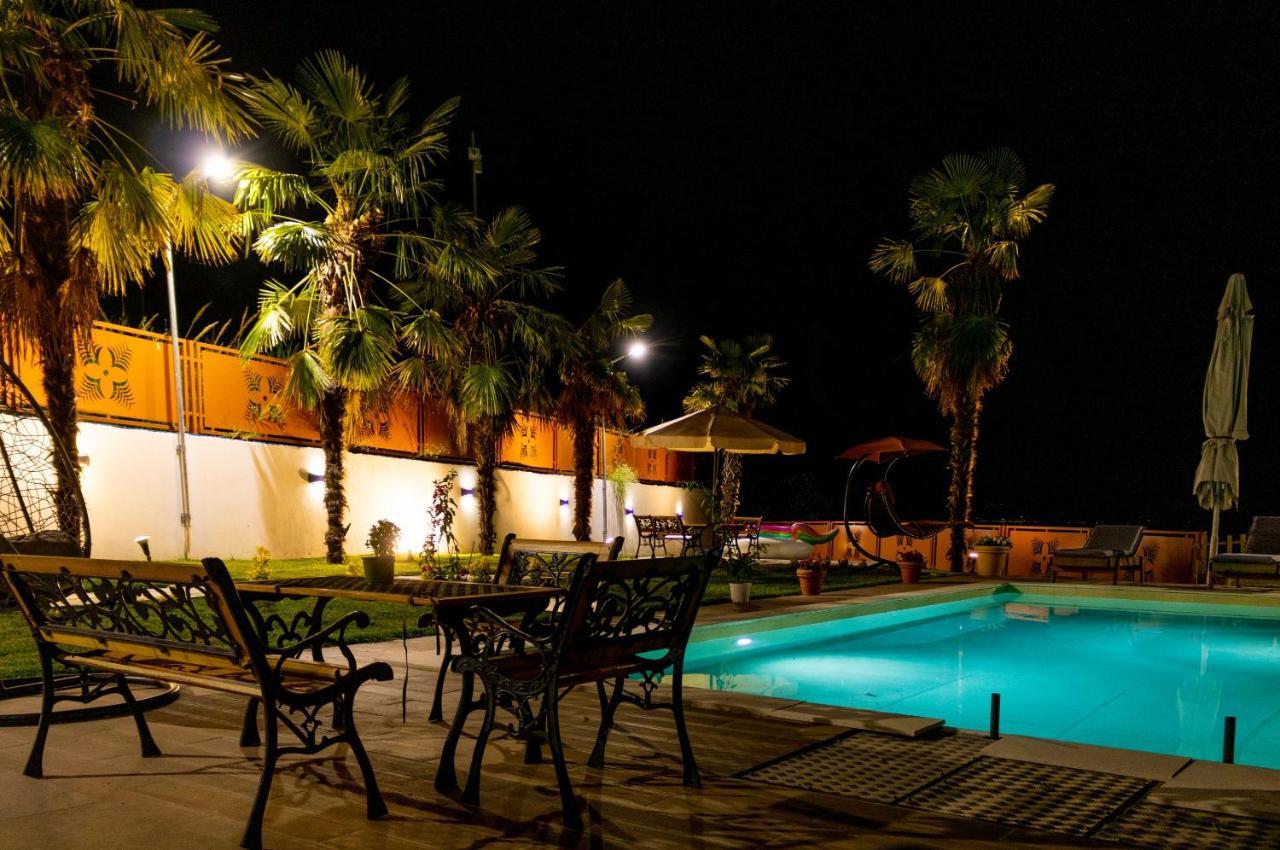 Pefkohori Golden Mountain Beach Villas Bagian luar foto